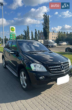 Позашляховик / Кросовер Mercedes-Benz M-Class 2006 в Києві
