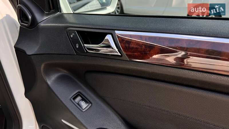 Внедорожник / Кроссовер Mercedes-Benz M-Class 2009 в Черновцах