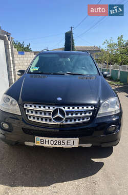Внедорожник / Кроссовер Mercedes-Benz M-Class 2007 в 