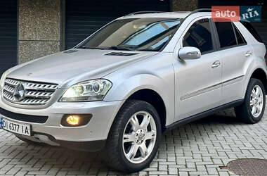 Позашляховик / Кросовер Mercedes-Benz M-Class 2005 в 