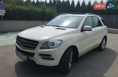 Внедорожник / Кроссовер Mercedes-Benz M-Class 2013 в 