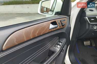 Внедорожник / Кроссовер Mercedes-Benz M-Class 2013 в 