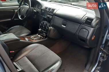 Внедорожник / Кроссовер Mercedes-Benz M-Class 2005 в 