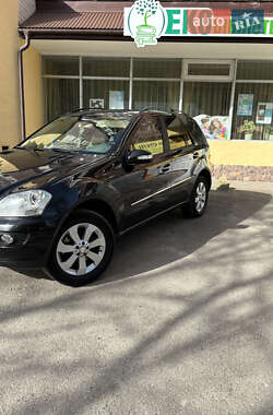 Внедорожник / Кроссовер Mercedes-Benz M-Class 2005 в 
