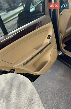 Внедорожник / Кроссовер Mercedes-Benz M-Class 2005 в 