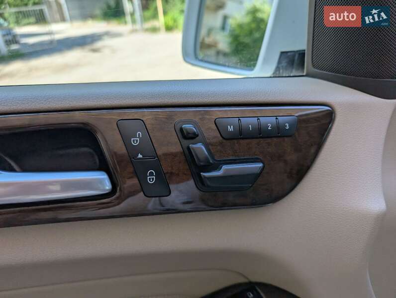 Внедорожник / Кроссовер Mercedes-Benz M-Class 2013 в Тернополе