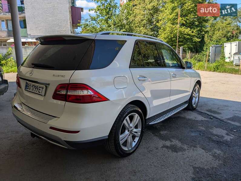 Внедорожник / Кроссовер Mercedes-Benz M-Class 2013 в Тернополе