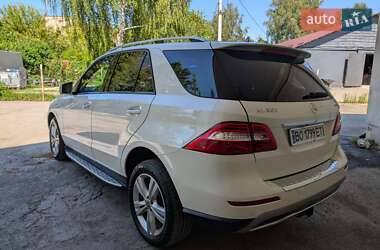 Внедорожник / Кроссовер Mercedes-Benz M-Class 2013 в Тернополе