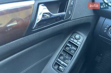 Внедорожник / Кроссовер Mercedes-Benz M-Class 2009 в 