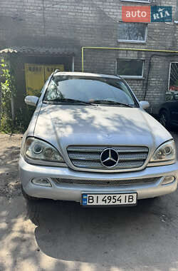 Внедорожник / Кроссовер Mercedes-Benz M-Class 2001 в 