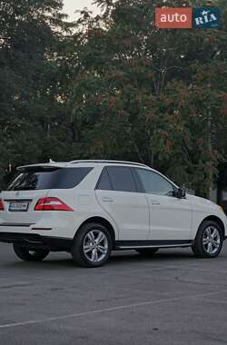 Внедорожник / Кроссовер Mercedes-Benz M-Class 2012 в 