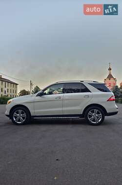 Внедорожник / Кроссовер Mercedes-Benz M-Class 2012 в 