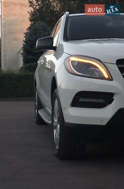 Внедорожник / Кроссовер Mercedes-Benz M-Class 2012 в 