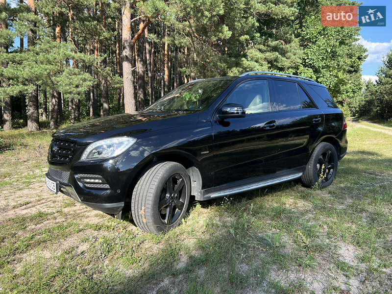 Внедорожник / Кроссовер Mercedes-Benz M-Class 2012 в Костополе фото 5 Внедорожник / Кроссовер Mercedes-Benz M-Class 2012 в Костополе