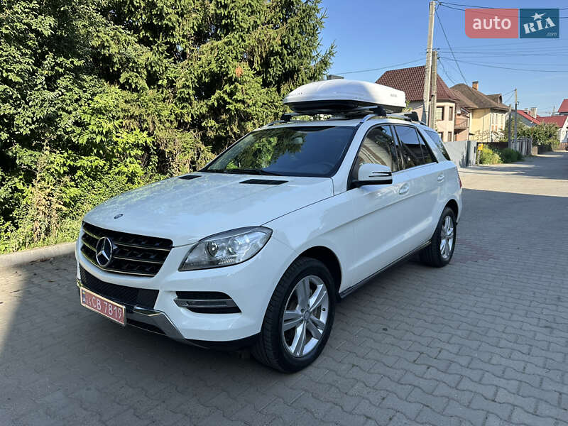Внедорожник / Кроссовер Mercedes-Benz M-Class 2013 в 