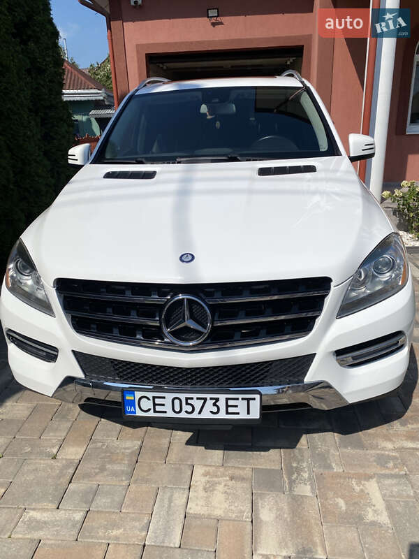 Внедорожник / Кроссовер Mercedes-Benz M-Class 2015 в Заставной фото 3 Внедорожник / Кроссовер Mercedes-Benz M-Class 2015 в Заставной