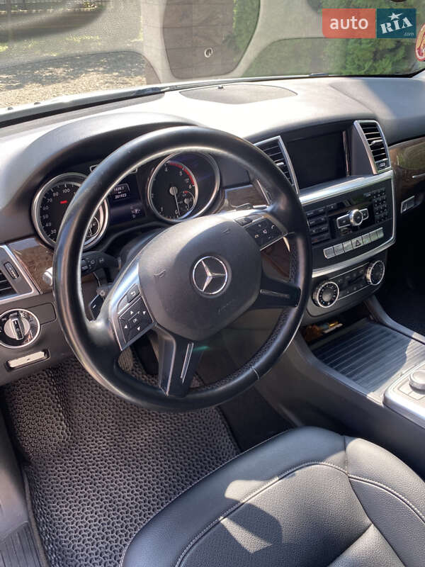Внедорожник / Кроссовер Mercedes-Benz M-Class 2015 в Заставной фото 41 Внедорожник / Кроссовер Mercedes-Benz M-Class 2015 в Заставной