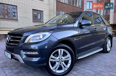 Внедорожник / Кроссовер Mercedes-Benz M-Class 2013 в 
