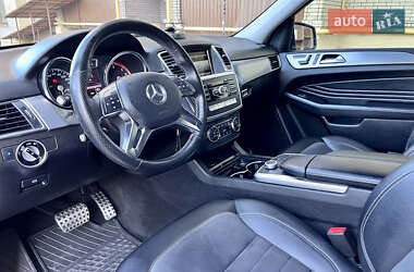 Внедорожник / Кроссовер Mercedes-Benz M-Class 2013 в 
