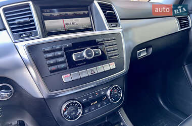 Внедорожник / Кроссовер Mercedes-Benz M-Class 2013 в 