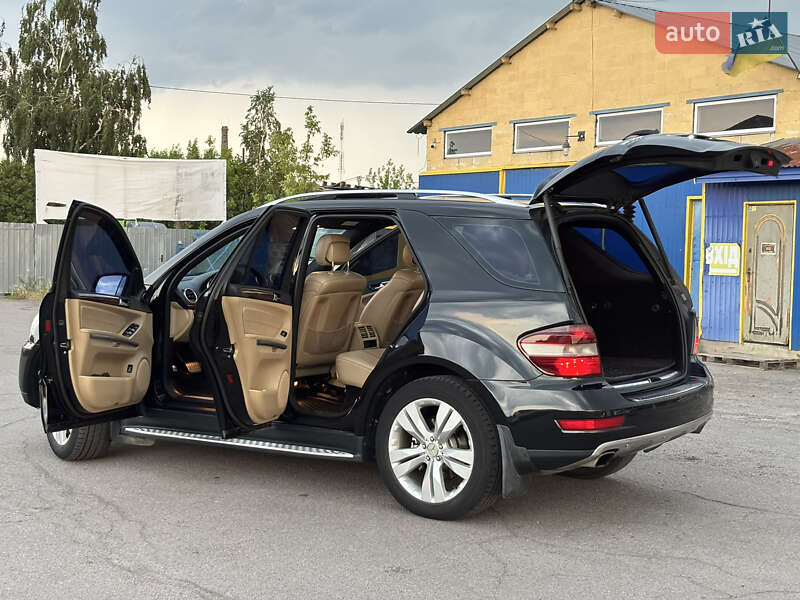 Внедорожник / Кроссовер Mercedes-Benz M-Class 2008 в Сарнах