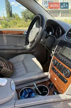 Внедорожник / Кроссовер Mercedes-Benz M-Class 2006 в 