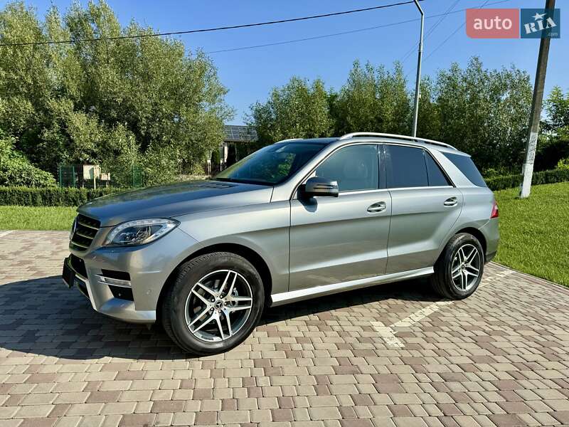 Внедорожник / Кроссовер Mercedes-Benz M-Class 2012 в Черновцах
