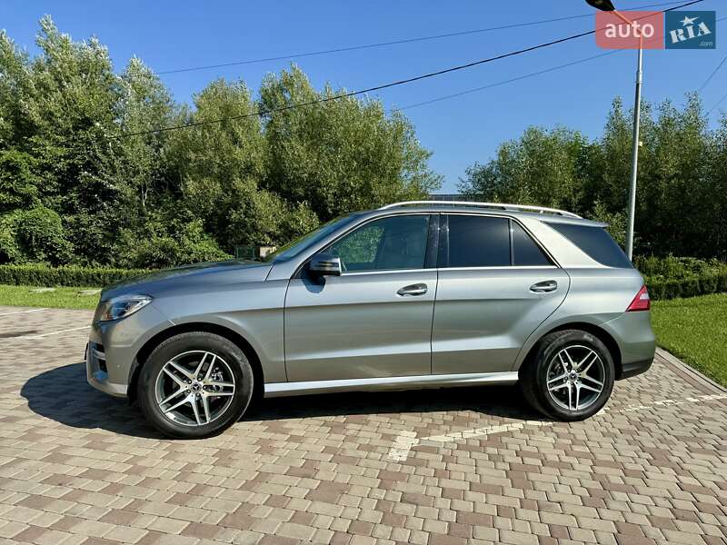 Внедорожник / Кроссовер Mercedes-Benz M-Class 2012 в Черновцах
