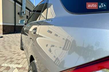 Внедорожник / Кроссовер Mercedes-Benz M-Class 2012 в 