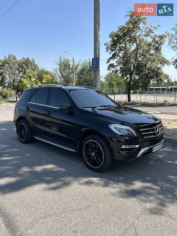 Внедорожник / Кроссовер Mercedes-Benz M-Class 2014 в Запорожье