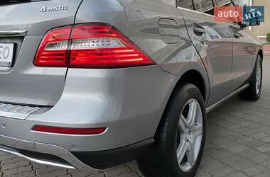 Внедорожник / Кроссовер Mercedes-Benz M-Class 2012 в 