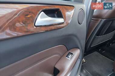 Внедорожник / Кроссовер Mercedes-Benz M-Class 2012 в 