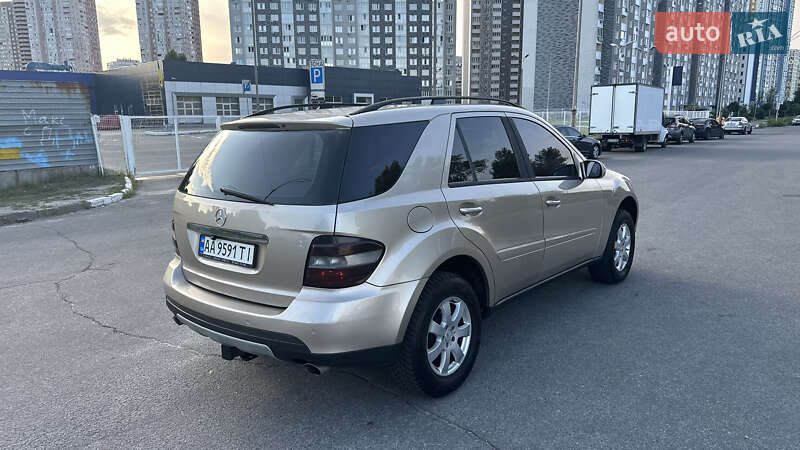 Внедорожник / Кроссовер Mercedes-Benz M-Class 2006 в Киеве