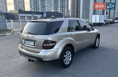 Внедорожник / Кроссовер Mercedes-Benz M-Class 2006 в 