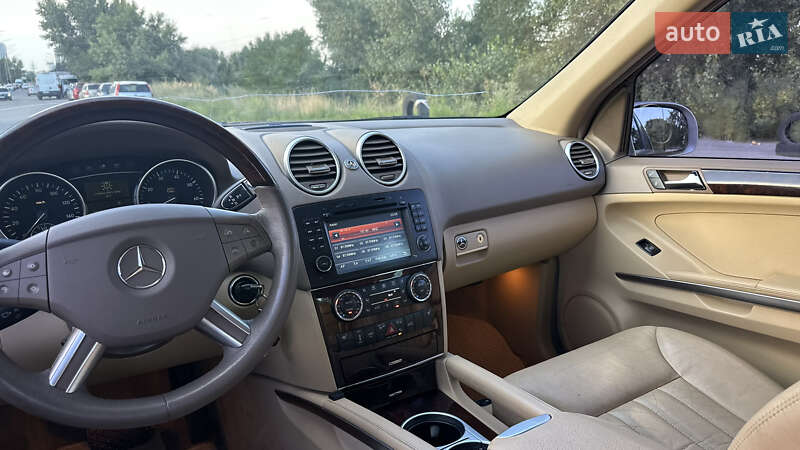 Внедорожник / Кроссовер Mercedes-Benz M-Class 2006 в Киеве