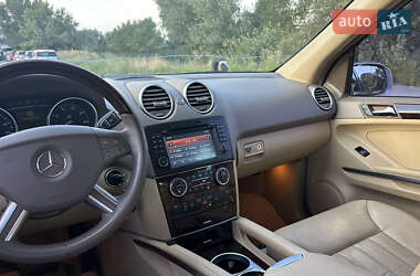 Внедорожник / Кроссовер Mercedes-Benz M-Class 2006 в 