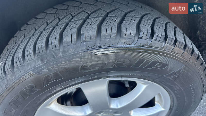 Внедорожник / Кроссовер Mercedes-Benz M-Class 2006 в Киеве