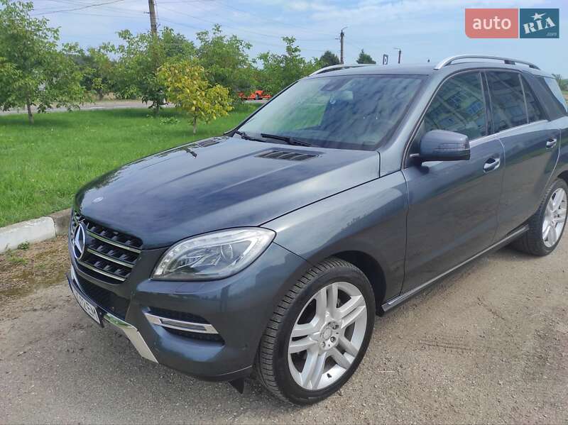 Позашляховик / Кросовер Mercedes-Benz M-Class 2013 в Калуші