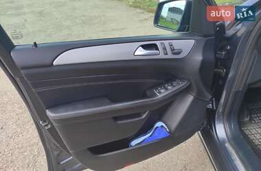 Внедорожник / Кроссовер Mercedes-Benz M-Class 2013 в 