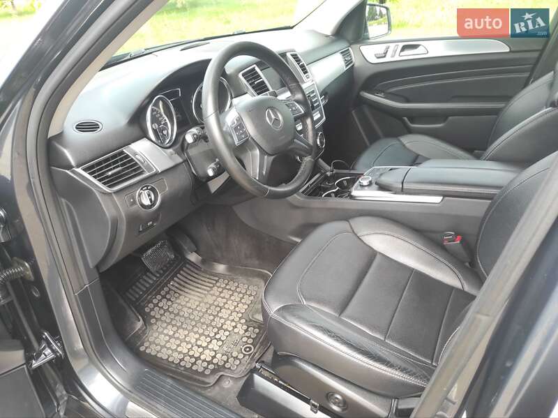 Позашляховик / Кросовер Mercedes-Benz M-Class 2013 в Калуші