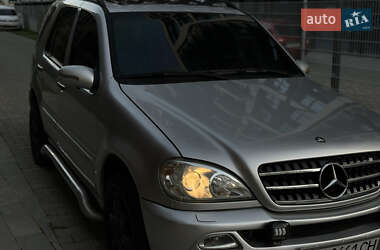 Позашляховик / Кросовер Mercedes-Benz M-Class 2001 в Надвірній