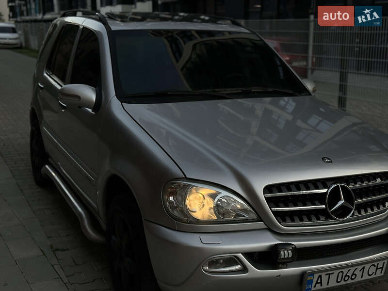 Mercedes-Benz M-Class 2001