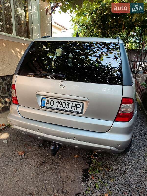 Внедорожник / Кроссовер Mercedes-Benz M-Class 2002 в Ужгороде