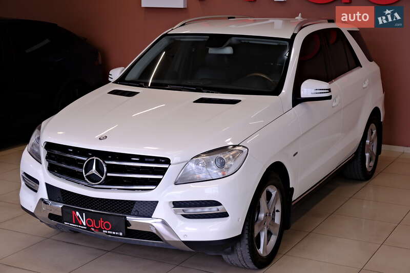 Позашляховик / Кросовер Mercedes-Benz M-Class 2012 в Одесі