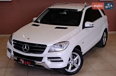 Внедорожник / Кроссовер Mercedes-Benz M-Class 2012 в 