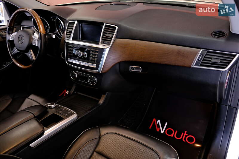 Позашляховик / Кросовер Mercedes-Benz M-Class 2012 в Одесі