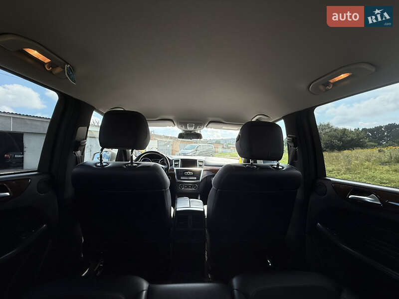 Внедорожник / Кроссовер Mercedes-Benz M-Class 2011 в Конотопе