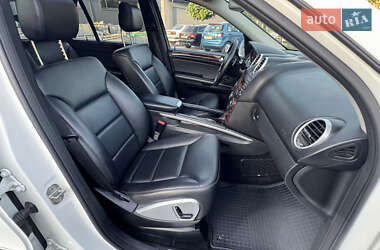 Внедорожник / Кроссовер Mercedes-Benz M-Class 2009 в 