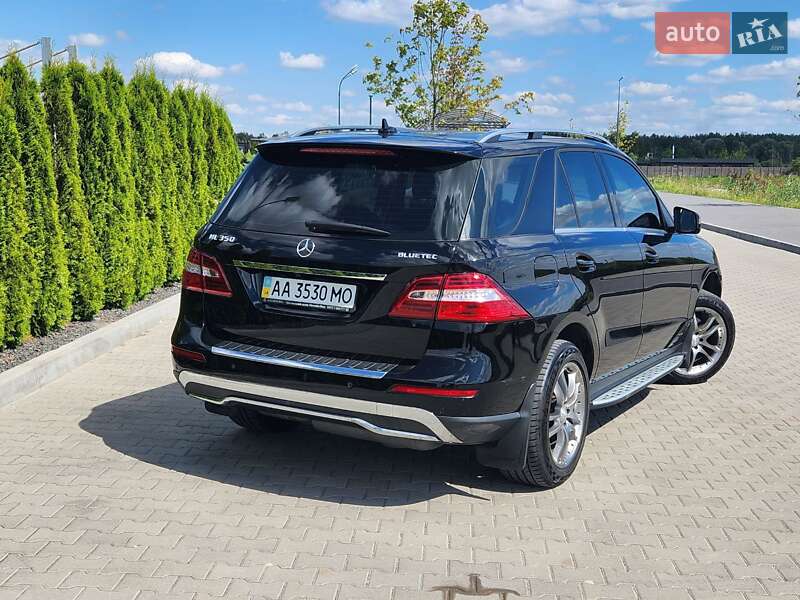 Внедорожник / Кроссовер Mercedes-Benz M-Class 2013 в Киеве