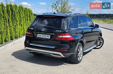 Внедорожник / Кроссовер Mercedes-Benz M-Class 2013 в 